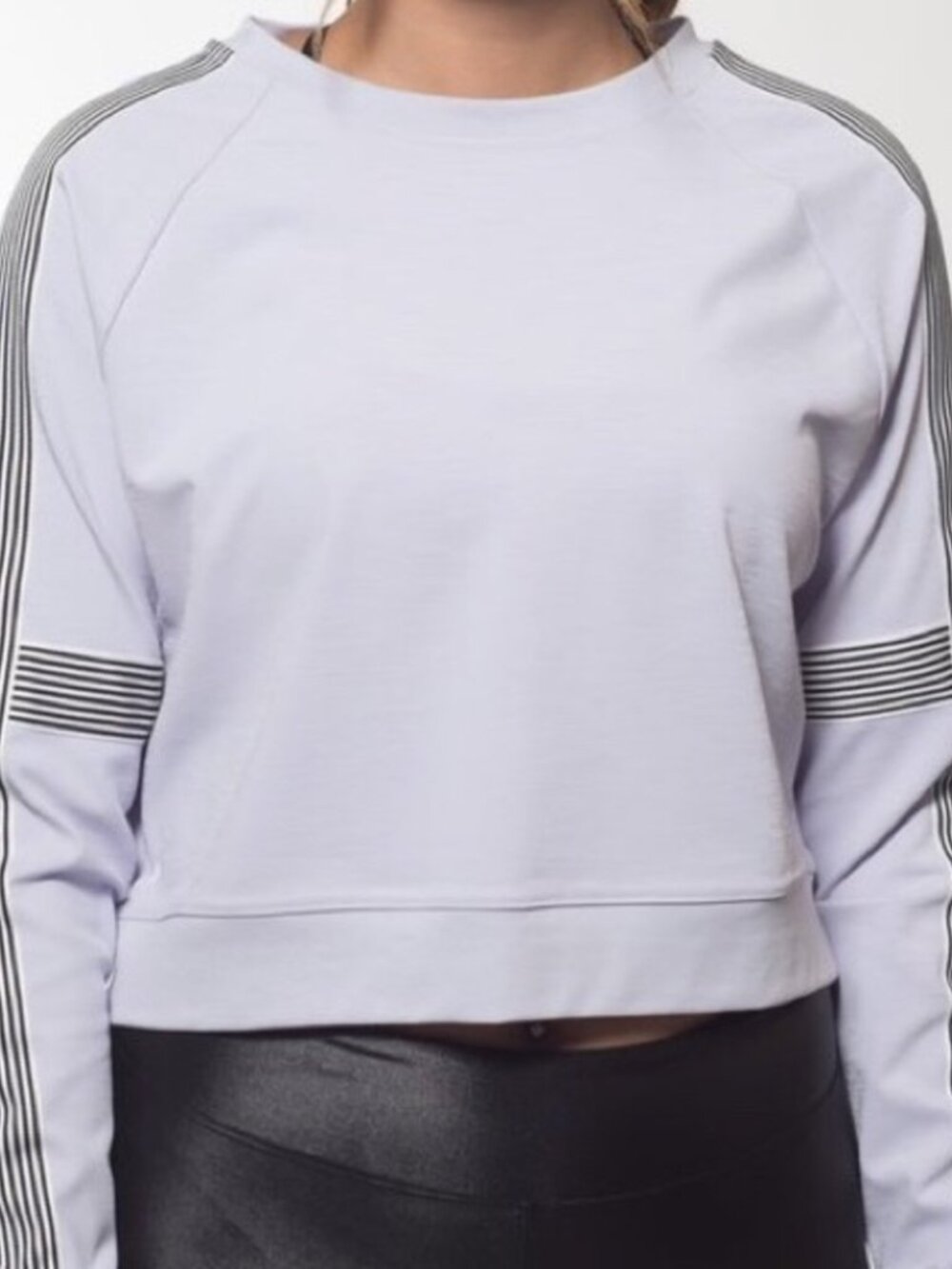 Nylora Lani Striped Raglan-Sleeve Crop Top in Lavender Sz M Activewear Tech
